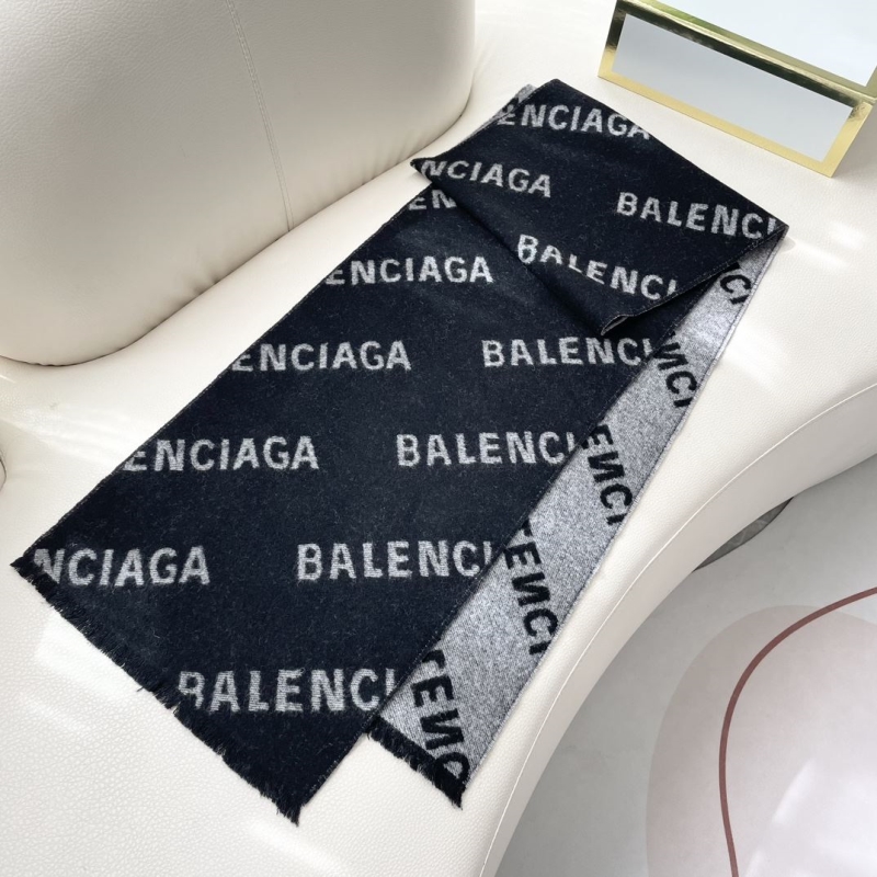 BALENCIAGA